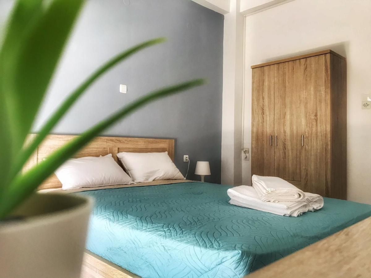 Midway Point Apts Heraklion  Екстер'єр фото
