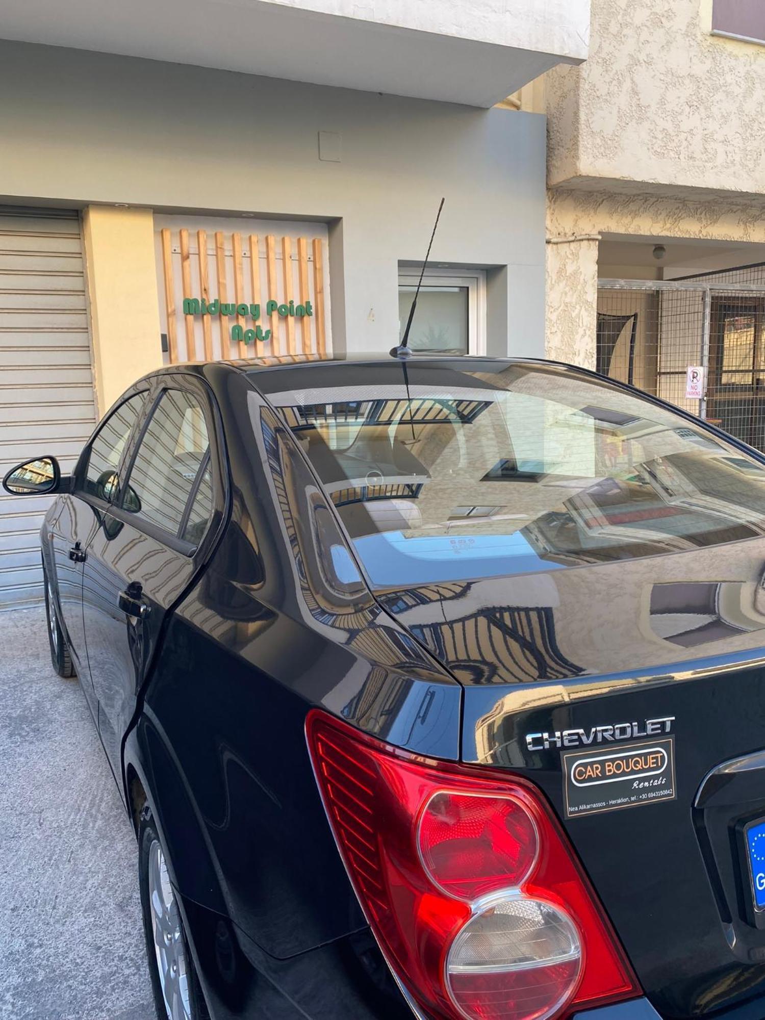 Midway Point Apts Heraklion  Екстер'єр фото